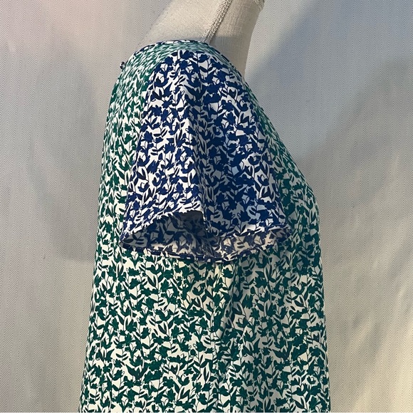 Ann Taylor Dress Green & Blue Floral Short Bell Sleeves Shift Lined EUC 6P - Picture 6 of 9